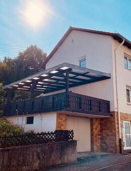 Gepflegtes 1-2-Familienhaus mit 2 Garagen und kleinem Garten in guter Wohnlage von 66482 Zweibrücken-Mittelbach - Zweibrücken