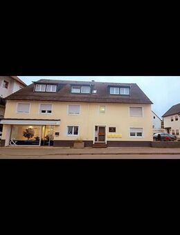 Modernisiertes Wohn-/Geschäftshaus in bester Lage - Kirchheim (Teck)