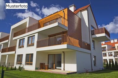 Attraktives und gepflegtes Mehrfamilienhaus mit 16 Stellplätzen in Nidderau