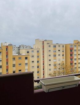 Gut aufgeteilte Balkonwohnung sucht neuen Eigentümer - Wolfsburg