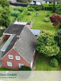 Saniertes Einfamilienhaus mit Garage in Leer (Ostfriesland) - Leer (Ostfriesland)