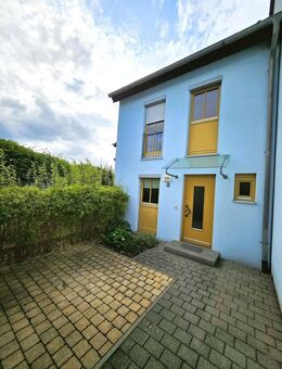 Ruhig gelegenes Reihenhaus mit viel Platz in Berlin-Kaulsdorf - Berlin