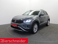 VW T-Roc, 1.5 TSI Life DIGITAL 17, Jahr 2024 - Weißenburg (Bayern)