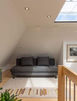Mehr als nur 3 Zimmer: 133 m² Raum mit separatem Studio für Arbeit, Gäste oder Hobbys - München