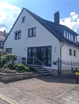 Gepflegtes Zweifamilienhaus mit Pool in ruhiger Lage - provisionsfrei - bitte keine Markleranfragen. - Braunschweig