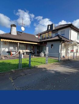 !!!Großzügiges Zweifamilienhaus mit ausgebautem Dachgeschoss!!! - Ortenberg (Hessen)