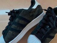Schuhe | Sneaker | Adidas | NEUWERTIG - Seevetal