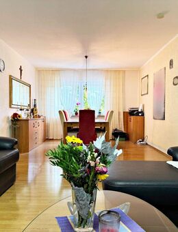 Ihr neues Zuhause oder sichere Kapitalanlage - 4,5-Zimmer-Wohnung mit Balkon - Stuttgart