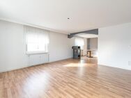 *Reserviert* Schicke 3-Zimmerwohnung mitten in Lauchringen | mit Einzelgarage, Balkon und Gartennutzung - Lauchringen