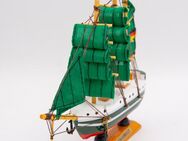 Tolles Modellschiff Alexander von Humboldt Schiffsmodell aus Holz - 16 cm - München
