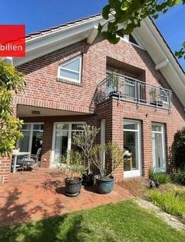 +++Familienfreundliches Wohnhaus nahe Schloss und Müntepark: Großzügig. Zentral. Privat+++ - Diepholz
