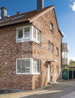 Frechen-Bachem, moderne Maisonette-Wohnung im Zweifamilienhaus. - Frechen