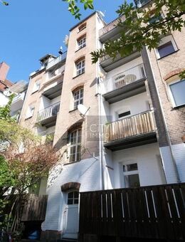 Lichtdurchflutete Altbauwohnung mit Balkon in Schoppershof - Nürnberg