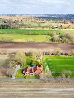 Leben, wo die Natur beginnt - Exklusives Zweifamilienhaus mit Aussicht - Aurich