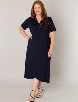 Base Level Curvy Wickelkleid Abbie Weich fließende Viskose-Mischqualität