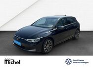 VW Golf, 2.0 TDI VIII Style IQ-Light Panodach, Jahr 2023 - Gießen