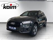 Audi Q5, S-Line 40 TDI quattro sport, Jahr 2020 - Leck