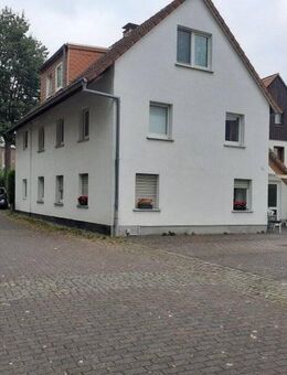 Mehrfamilienhaus in 59469 Ense-Bremen zu verkaufen, Bj. 1996, 166m² Wohnfläche, 4 Parkplätze. - Ense