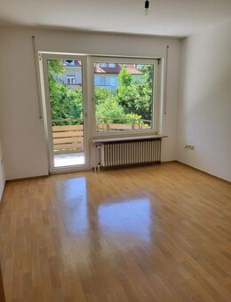 Schwanenstraße: Schnuckelige Wohnung mit Balkon im Hochparterre - Mannheim