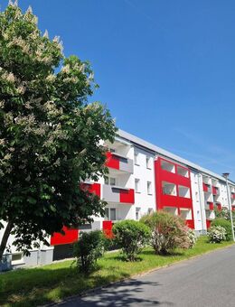 Bezugsfertig sanierte 3-Raum-Wohnung mit Balkon - Großenhain