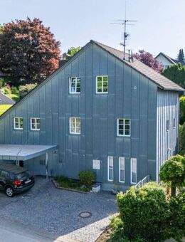 Engel & Völkers: Vielseitiges Einfamilienhaus auf Erbpachtgrundstück - Hennef (Sieg)