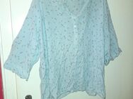 Weiß-Blau gestreifte Damen-Bluse mit dunkelblauen Herzen - Nürnberg
