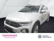 VW T-Roc, 1.5 TSI Life 17 VC, Jahr 2023 - Bonn