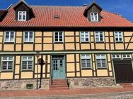 Denkmalgeschütztes Mehrfamilienhaus / Provisionsfrei - Sternberg