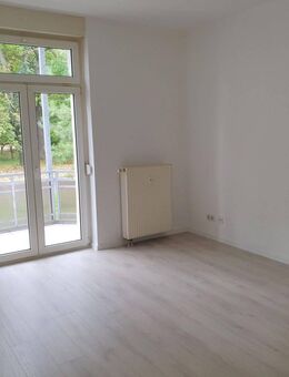 Schöne 2 RW im EG mit Balkon im Fliegerstädtchen - Merseburg