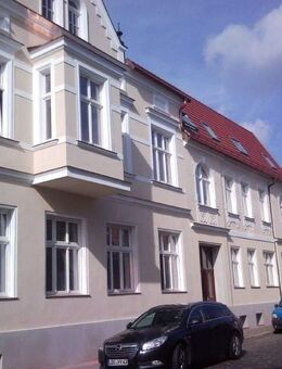 ### schöne 3-Raum Wohnung, Zentrum Golßen, 300 Meter zum Einkaufen und Bäcker ### - Golßen