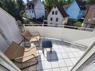 Helle und großzügige Dachgeschosswohnung in begehrter Lage von Königsbach-Stein - Königsbach-Stein