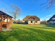 Traumhaftes Grundstück mit EFH (sanierungsbedürftig, Reetgedeckt) mit Blick auf den Selliner See - Sellin (Ostseebad)