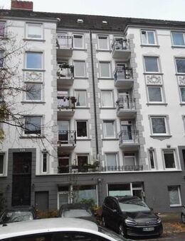 Barmbek-Süd: 2½ -Zimmer-Altbau - ideal für WG oder als Wohnbüro / Praxis/ Atelier - Hamburg