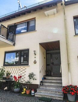Familientraum trifft Kapitalanlage: charmantes Mehrfamilienhaus und zwei Scheunen in Weilmünster - Weilmünster