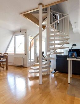 Charmante Maisonette-Dachgeschosswohnung mit Balkon - Herrenberg