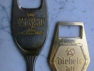 2 Flaschenöffner: Diebels Alt + First feines Premium Pils, Kapselheber, Metall zus. 5,- - Flensburg