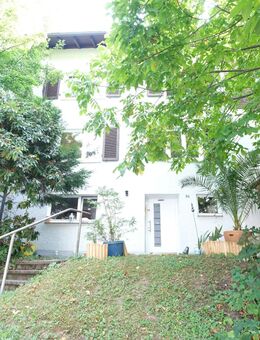 Großzügige Doppelhaushälfte für Ihre Familie in Freiburg- Littenweiler - Freiburg (Breisgau)