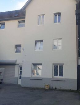 MFH für wenig Geld in S-UT - saniert 2004 - 1 Wohnung leer - Stuttgart