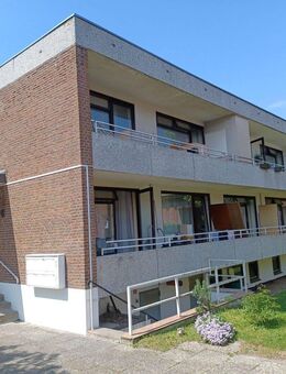 Charmante 2-Zimmer-Wohnung mit Balkon in Oldenburg in Holstein - Oldenburg (Holstein)