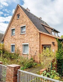 Zentrumsnahes Einfamilienhaus auf großem Grundstück in Lüneburg - Lüneburg