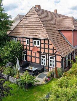 Tolles Fachwerkhaus mit langer Geschichte: modernisiert, aber noch nicht fertig -- viel Platz zum Handwerken! - Bassum