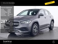 Mercedes GLA 180, Progressive Spur, Jahr 2023 - Kiel