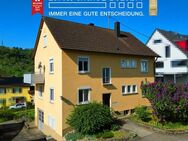Familienidylle pur: 2-Familienhaus mit Fernsicht und XXL-Garten - Weinstadt