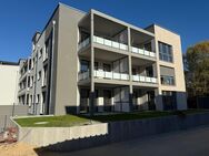 3 Zimmer - Gäste-WC- Aufzug - großer Südbalkon oder Terrasse mit Gartenanteil - Henstedt-Ulzburg