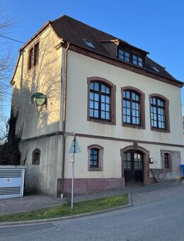Sanierungsbedürftiges und freistehendes Mehrgenerationenhaus in Battweiler - Battweiler