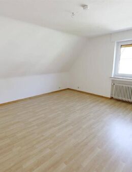 == Frisch gestrichene Wohnung inklusive Gartennutzung in der Lemgoer Innenstadt == - Lemgo