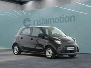 smart EQ forfour, 22KW LADER, Jahr 2021 - München