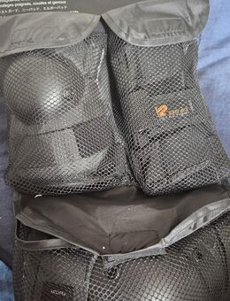 Ich verkaufe 2 mal neue K EXO 4.1 Protection 3 piece Pad set nur abholer - Immenhausen
