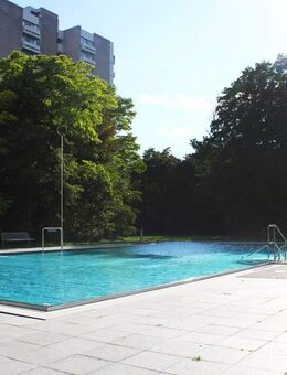 FREI! Alpenblick, 2-Zi., ruhige Lage, München-SOLLN mit Top-Schwimmbad, Keller und Stellplatz - München