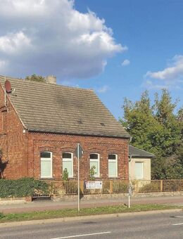 Wohnträume verwirklichen: Einfamilienhaus mit Ausbaupotenzial in Burg - Burg (Sachsen-Anhalt)